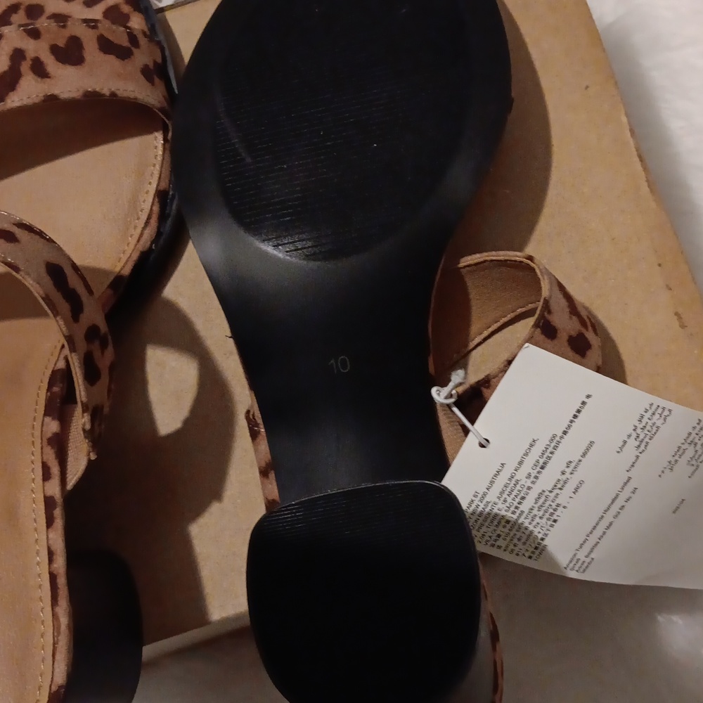 COPY - COPY - COPY - WOMENS LEOPARD CHUNKY HEEL SANDALS SIZE 10 - Picture 4 of 9